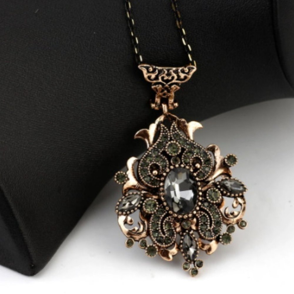 Vintage Grey Crystal Filigree Necklace
